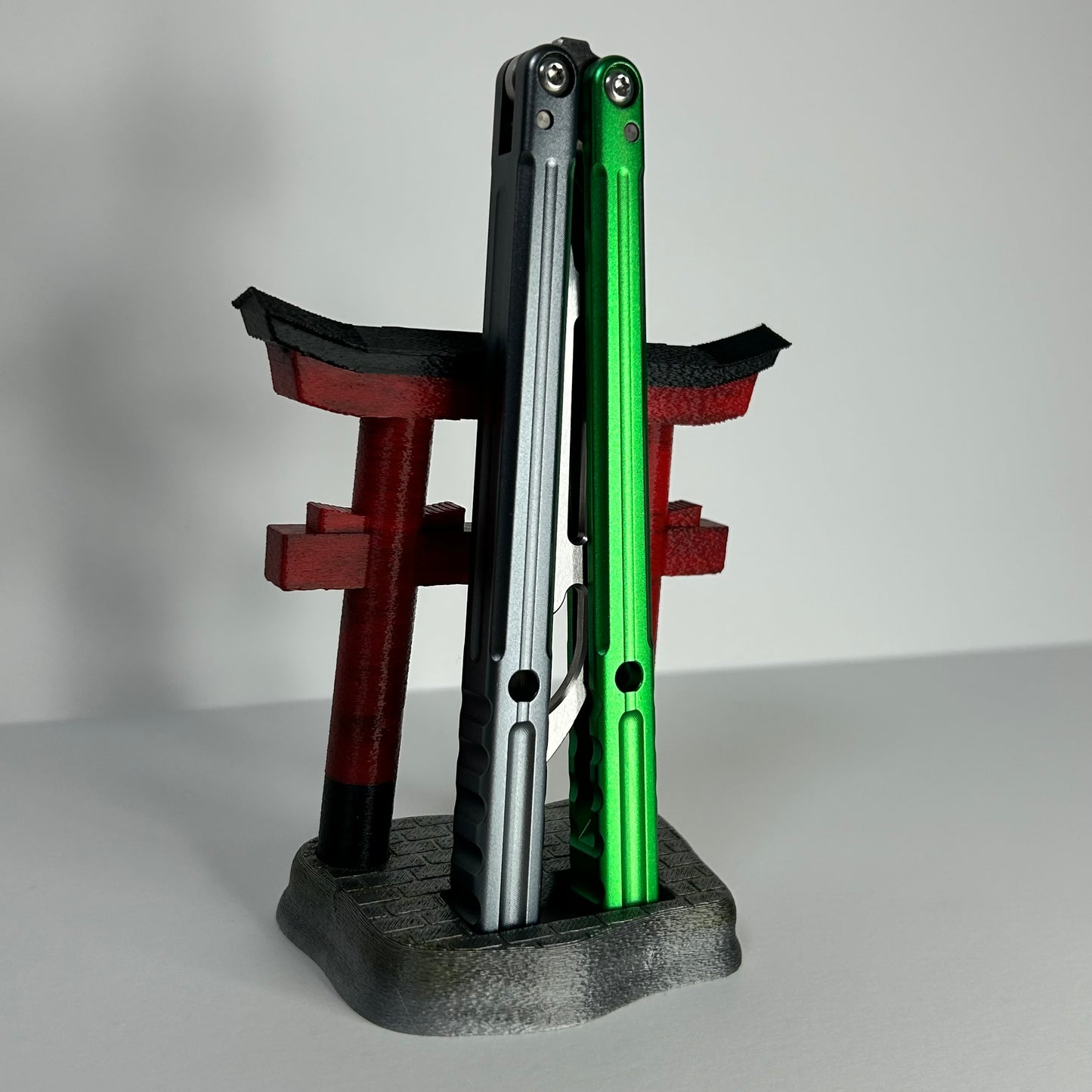 Ruined Torii Gate Balisong Stand