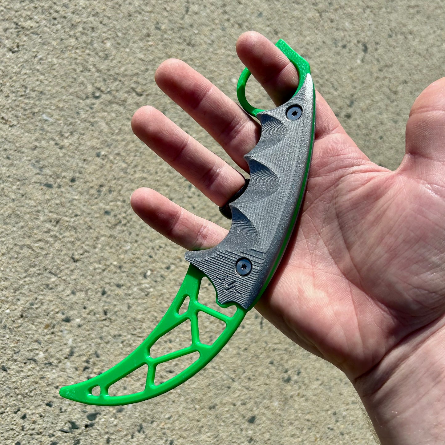 Shattered Karambit Trainer