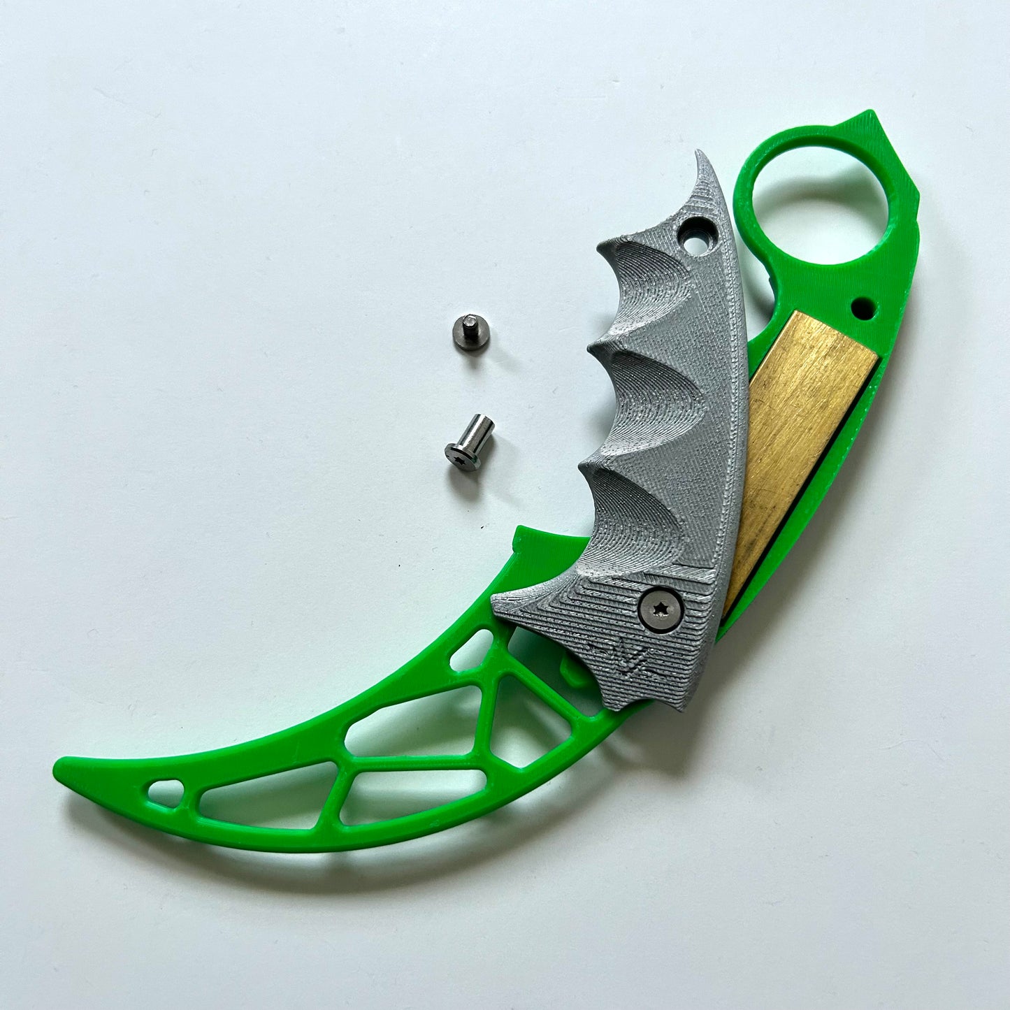 Weighted Shattered Karambit Trainer