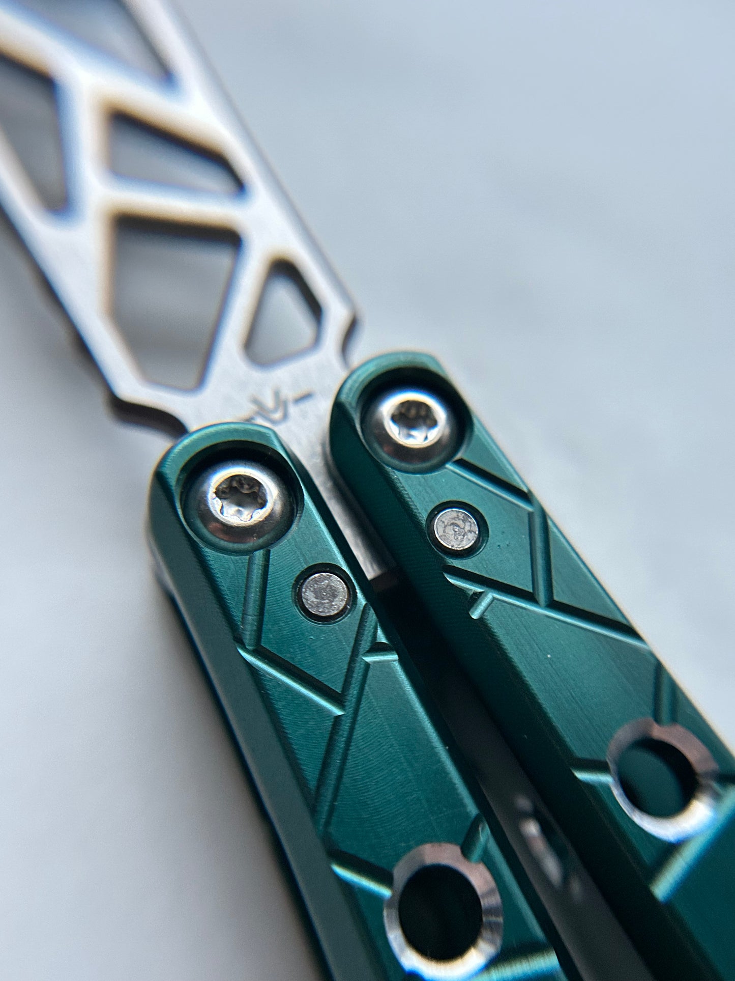 Shattered v1 Dual-Tone