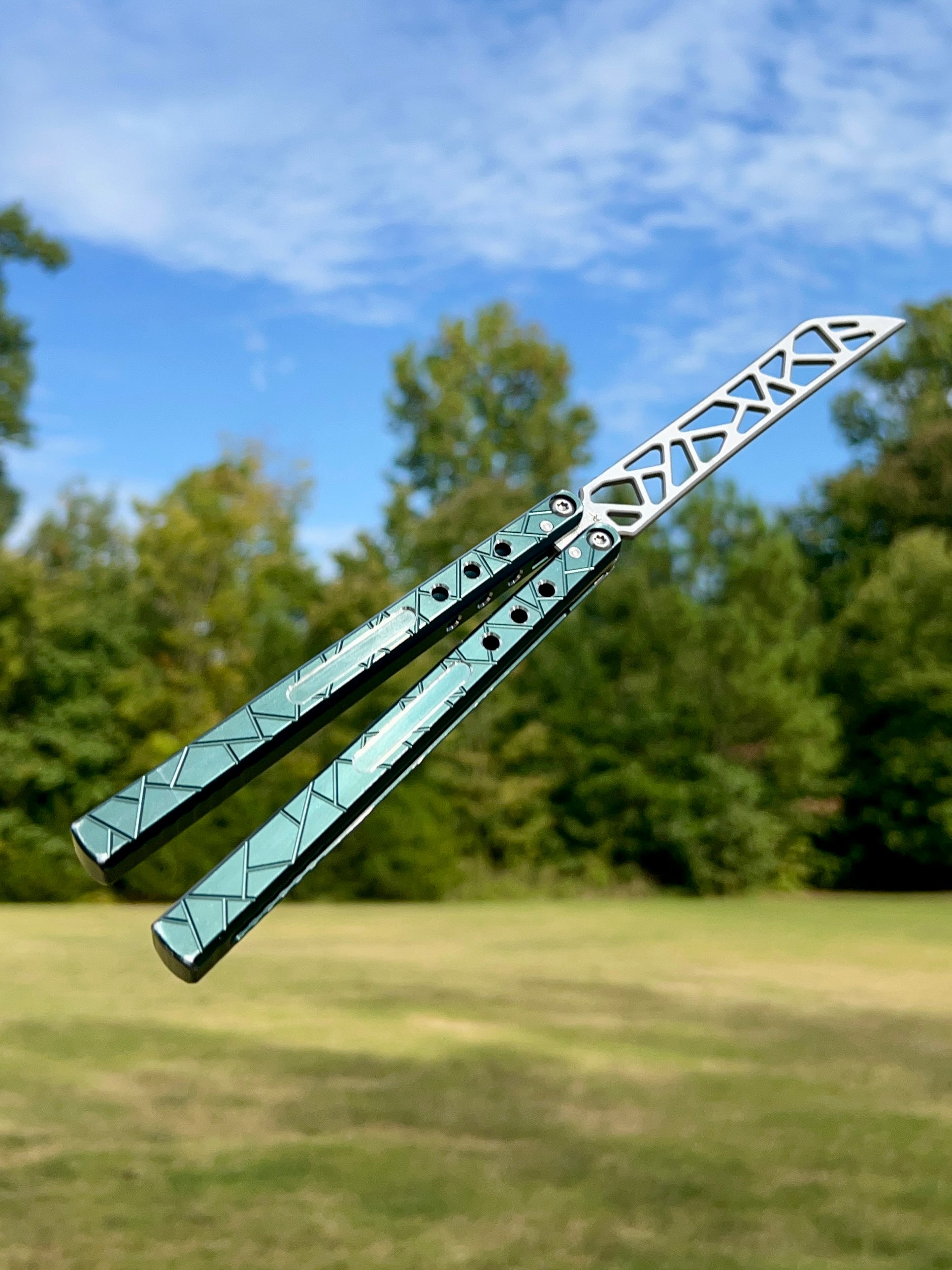 Shattered v1 Dual-Tone – Shattered Concepts