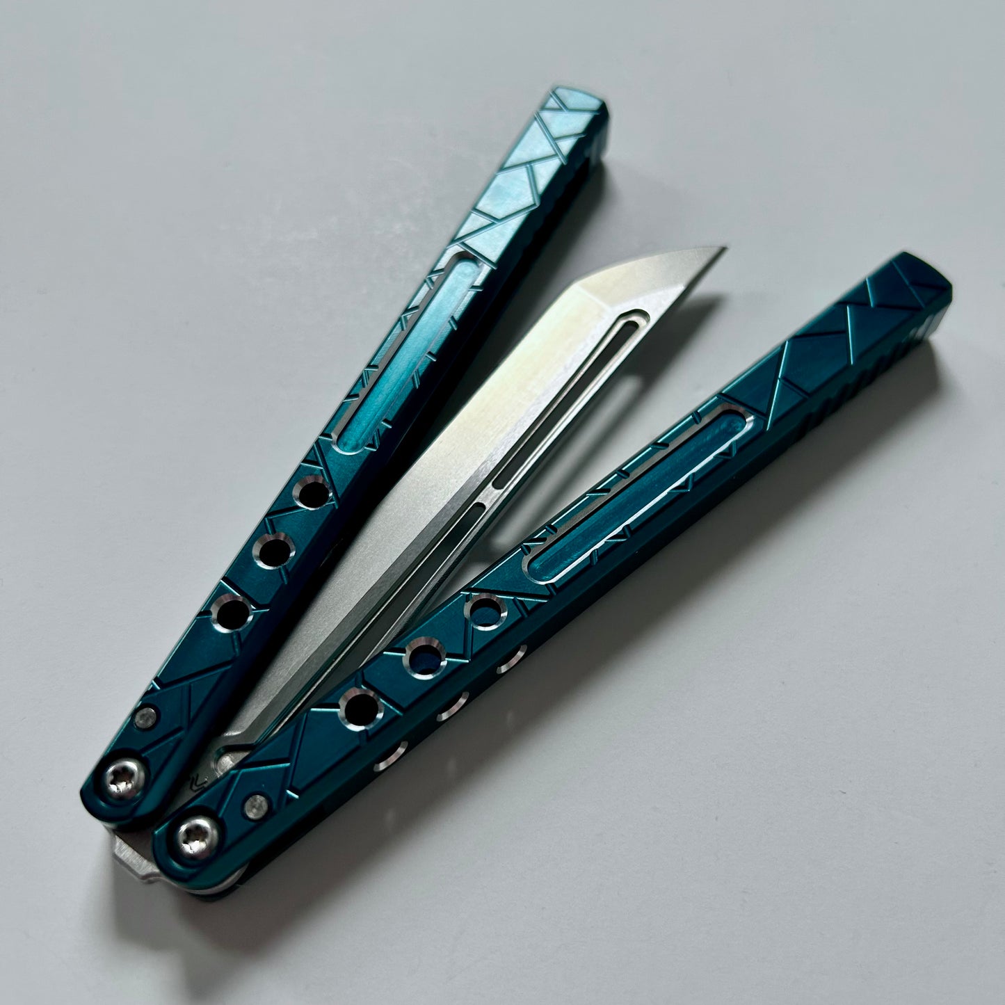 Shattered v1 Dual-Tone