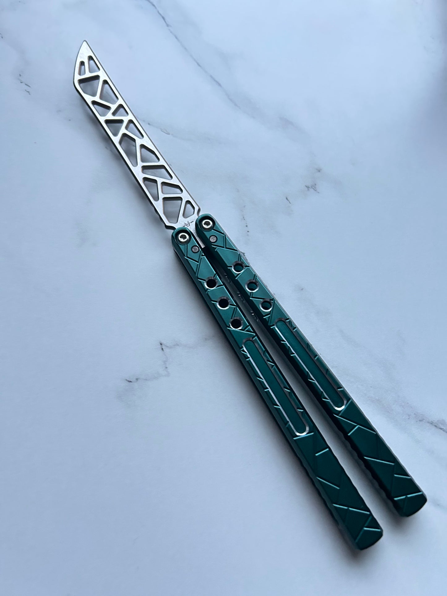 Shattered v1 Dual-Tone